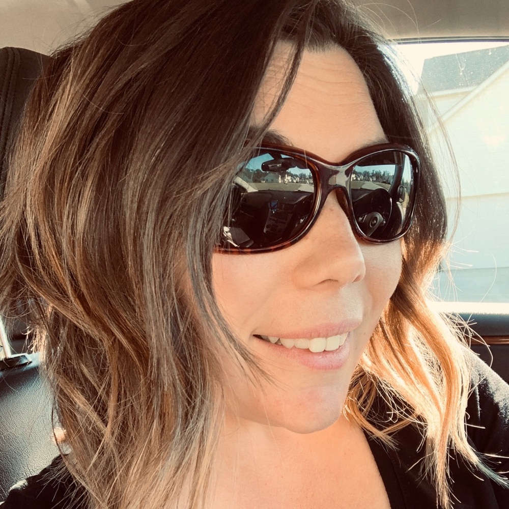 Meet your Posher, Andrea